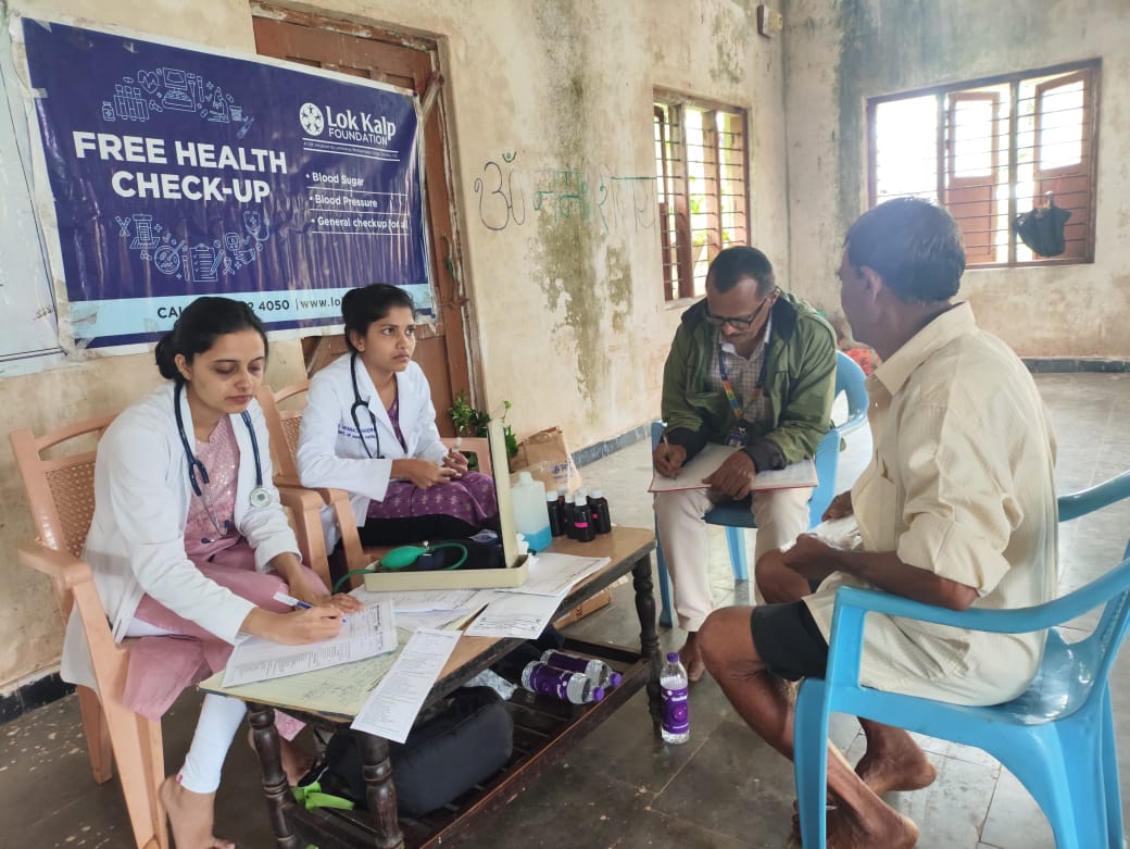 lok-kalp-kle-ayurvedic-health-camp-nerse-village-3