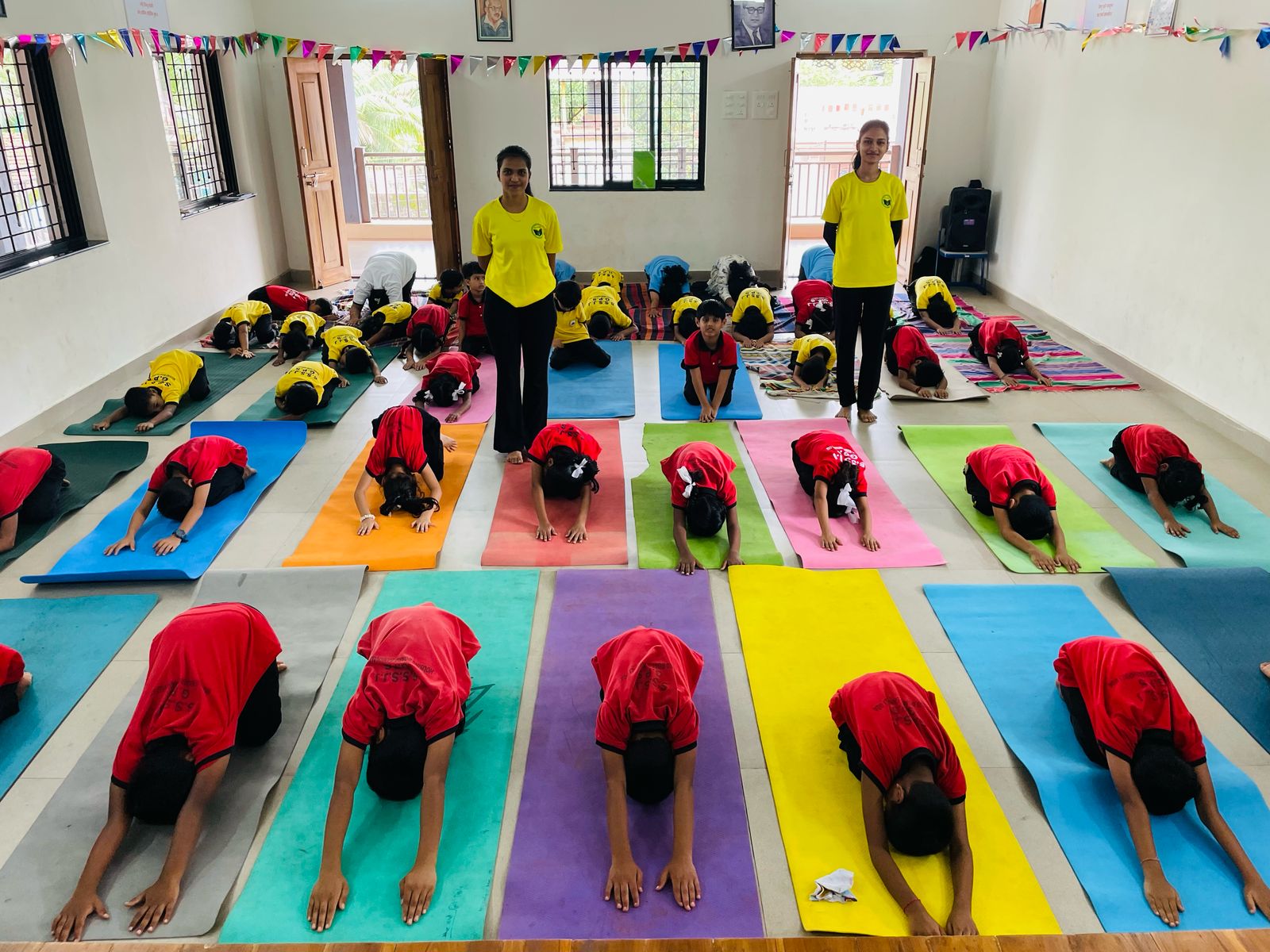 Lok Kalp Foundation Hosts Yoga Awareness Session for Students at Sakhli Government Primary School-4