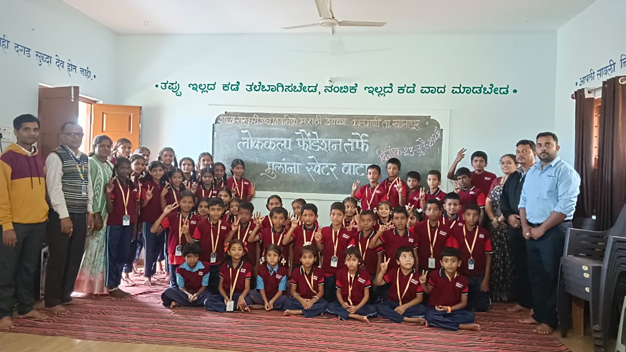 lok-kalp-foundation-donates-sweaters-students-kalmani-chikale-maan3