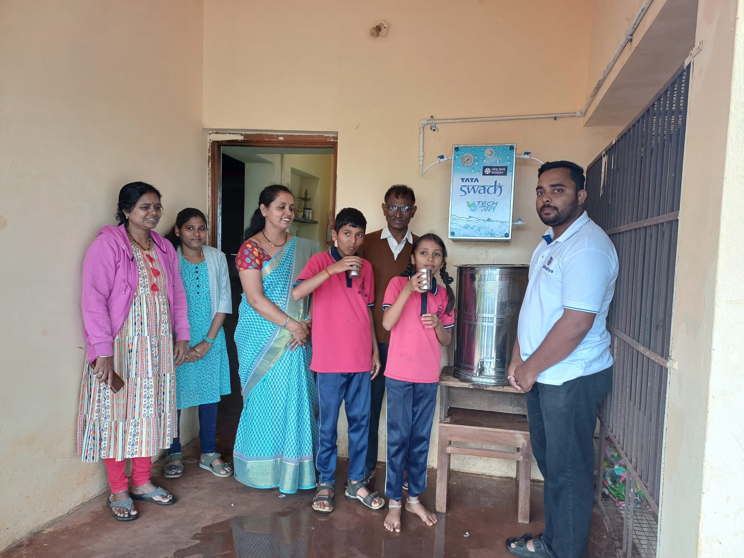 lok-kalp-foundation-donates-tata-swach-water-filters-to-khanapur-schools-2